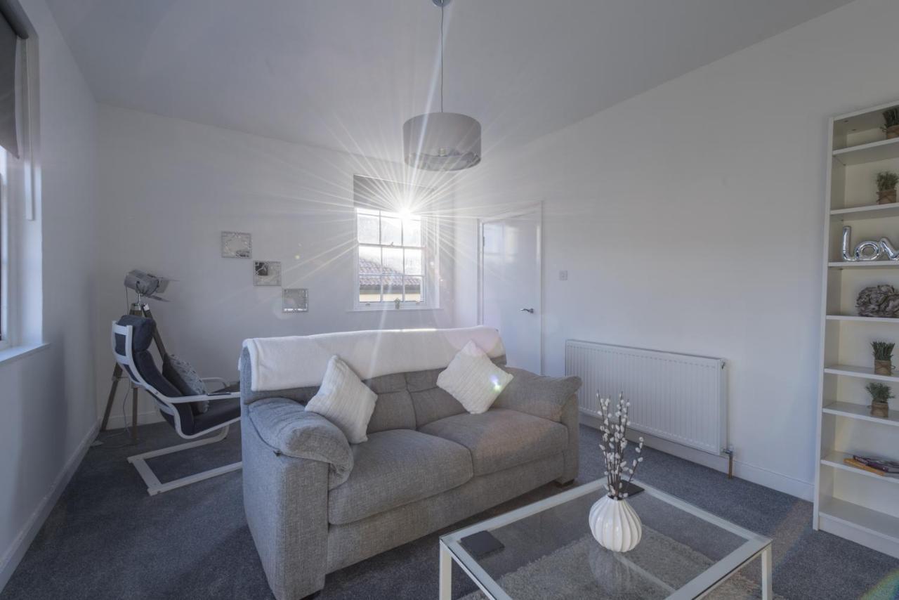Luxe Maisonette- Parking, 4K Tvs, Leds, Local Snacks And More! Бат Экстерьер фото